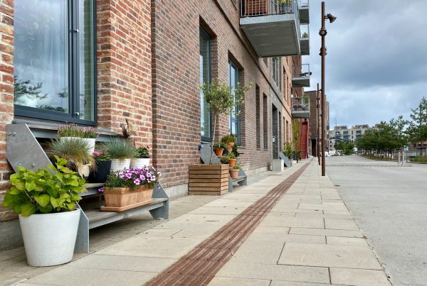 How Sustainable Construction Practices Influence the Value of Commercial Real Estate